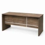 مكتب موظفين تصميم بسيط عملي