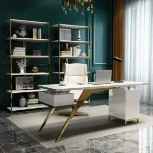 مكتب إداري فاخر بتصميم عصري ولمسات ذهبية